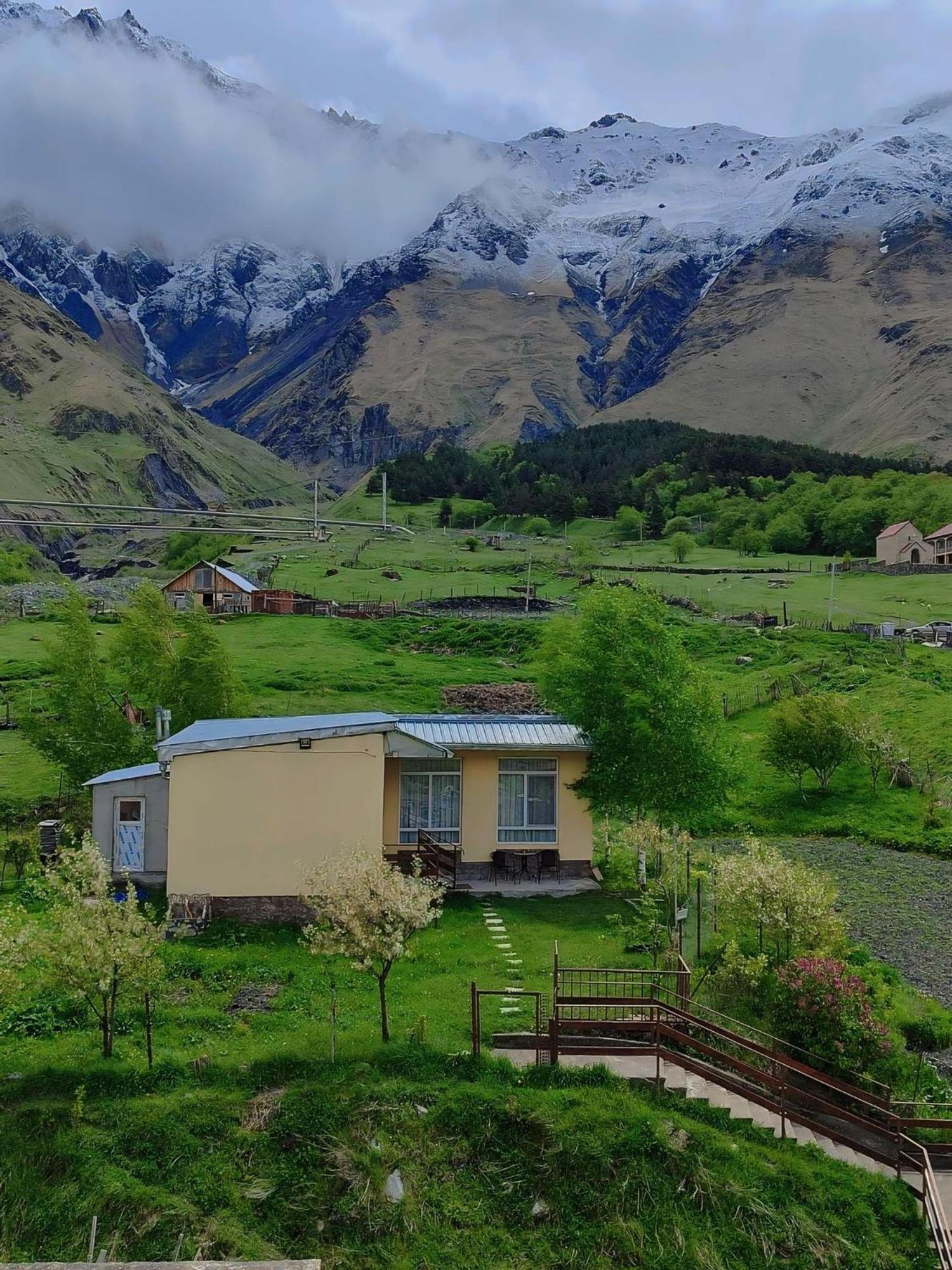 Mountain Kazbegi Apartment Exteriör bild